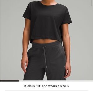 Lululemon cates t shirt black size 6